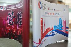 經濟弧形拉網展架 (5)